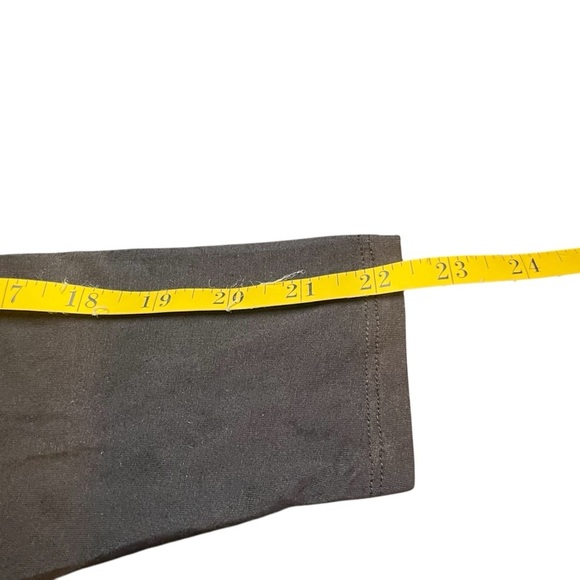 Michael Kors Black Tunic Top Gold Bar Logo Keyhole Medium Lightweight Office - Picture 10 of 11